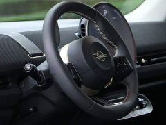 BMW Electric MINI ACEMAN SE Artist Edition - ფოტო 14