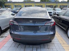 Tesla Model Y Long Range All-Wheel Drive - ფოტო 4