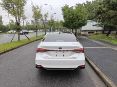Toyota Avalon Hybrid 2.5L XLE Premium - ფოტო 6