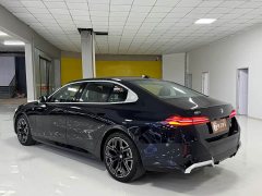 BMW 5 Series 530Li Luxury M Sport Package - ფოტო 8