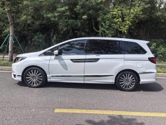Honda Odyssey 2.0L e:HEV Luxury - ფოტო 9