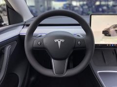 Tesla Model Y Rear-Wheel Drive - ფოტო 15
