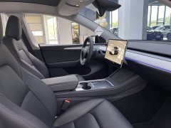 Tesla Model Y Rear-Wheel Drive - ფოტო 19