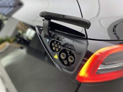 Tesla Model Y Rear-Wheel Drive - ფოტო 7
