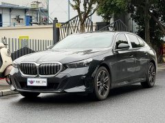 BMW 5 Series 530Li Premier M Sport Package - ფოტო 1