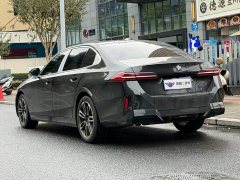 BMW 5 Series 530Li Premier M Sport Package - ფოტო 4