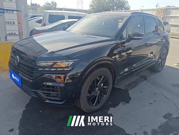 Volkswagen Touareg 3.0TSI Rui Xiang Edition Obsidian Black Sport Package - ავტომობილი ჩინეთიდან