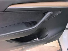 Tesla Model Y Long Range All-Wheel Drive 3D7 - ფოტო 7