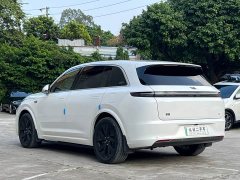 Li Auto L7 Max - ფოტო 10