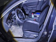 Volkswagen Lavida 1.5L Automatic Comfort - ფოტო 11