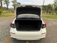 Honda Civic 240TURBO CVT Dynamic Edition - ფოტო 17