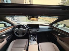 Lexus ES 200 Premium Edition - ფოტო 10
