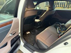 Lexus ES 200 Premium Edition - ფოტო 11