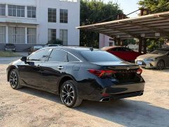 Toyota Avalon 2.0L Luxury Edition - ფოტო 3