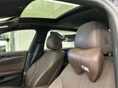BMW 5 Series 525Li M Sport Package - ფოტო 11