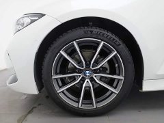 BMW 3 Series 325Li M Sport Package - ფოტო 17
