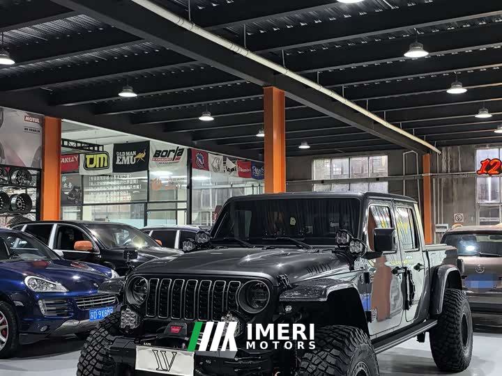 Jeep Gladiator 3.6L Pioneer Edition