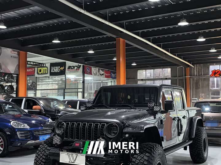 Jeep Gladiator 3.6L Pioneer Edition - ავტომობილი ჩინეთიდან