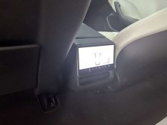 Tesla Model 3 Long Range All-Wheel Drive - ფოტო 11