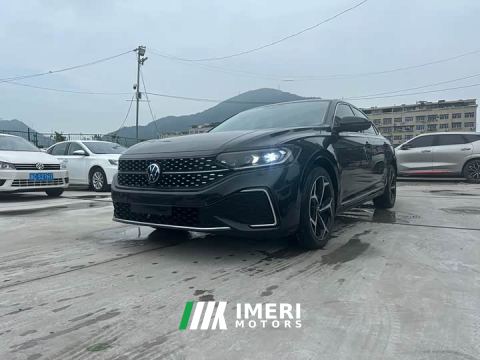2023 Volkswagen Passat 330TSI Luxury