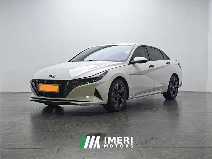 Hyundai Elantra 240TGDi DCT LUX Luxury Edition