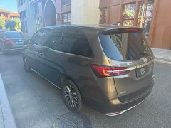 Buick GL8 Land Executive Cabin 652T Luxury - ფოტო 4