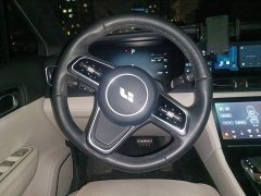 Li Auto ONE Extended Range 6-Seater - ფოტო 11