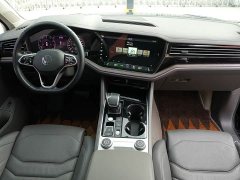 Volkswagen Touareg 3.0TSI Sharp Enjoyment Edition Jet Black Sport Package - ფოტო 4