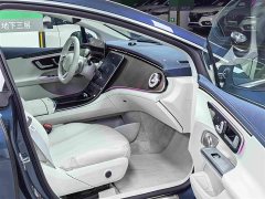 Mercedes-Benz EQE 500 4MATIC Luxury - ფოტო 12
