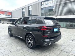 BMW X5 xDrive 30Li M Sport Luxury Night Edition Package - ფოტო 9