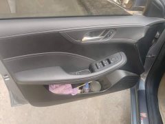 SAIC MG i5 1.5L CVT Prestige - ფოტო 7