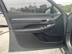 Hyundai Sonata 270TGDi DCT GL Edition - ფოტო 14
