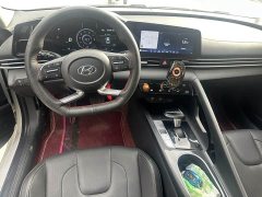 Hyundai Elantra 240TGDi DCT LUX Luxury Edition - ფოტო 5