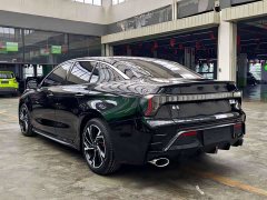 Lynk & Co 03 1.5T DCT Pro - ფოტო 10
