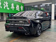 Lynk & Co 03 1.5T DCT Pro - ფოტო 11