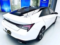 Hyundai Elantra 1.5L CVT Luxury - ფოტო 14