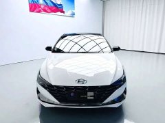 Hyundai Elantra 1.5L CVT Luxury - ფოტო 2
