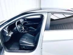 Hyundai Elantra 1.5L CVT Luxury - ფოტო 4