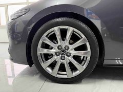 Mazda3 Axela 2.0L Automatic Elegant Black Obsidian Edition - ფოტო 12