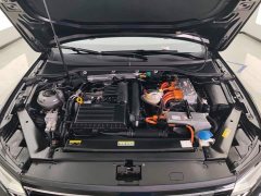 Volkswagen Magotan PHEV GTE Luxury - ფოტო 10