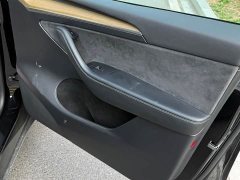 Tesla Model Y Performance All-Wheel Drive - ფოტო 16