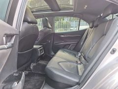 Toyota Camry Hybrid Luxury - ფოტო 11