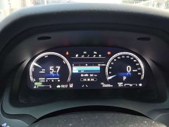 Toyota Camry Hybrid Luxury - ფოტო 19