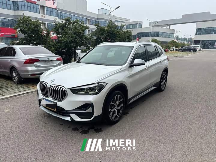 BMW X1 sDrive20Li Premium Edition