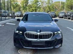 BMW 5 Series 525Li M Sport Package - ფოტო 2