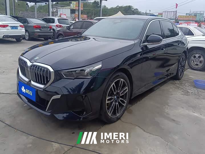 BMW 5 Series 525Li M Sport Package - ავტომობილი ჩინეთიდან