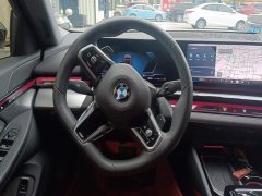 BMW 5 Series 525Li M Sport Package - ფოტო 15