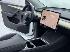 Tesla Model Y Standard Range RWD - ფოტო 15
