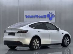 Tesla Model Y Standard Range RWD - ფოტო 6