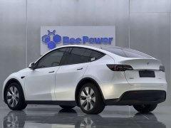 Tesla Model Y Standard Range RWD - ფოტო 7